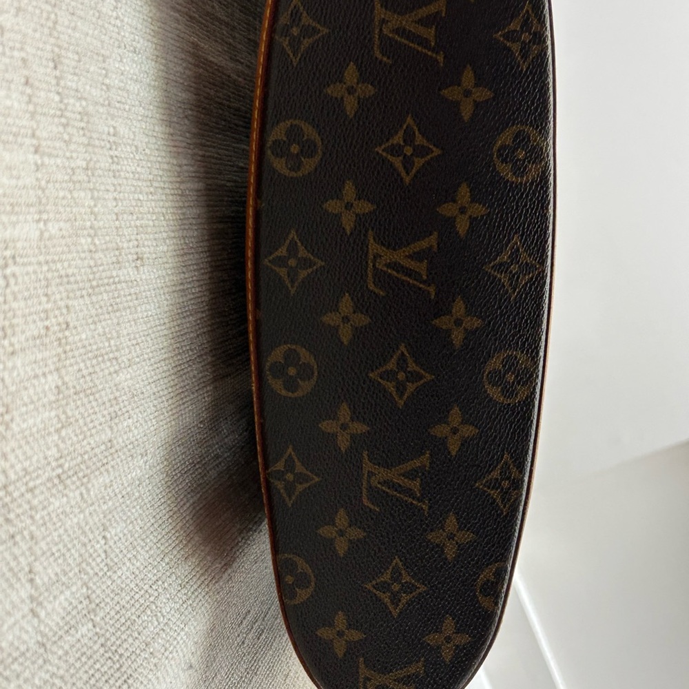 Louis Vuitton vintage shoulder bag - Picture 8 of 16